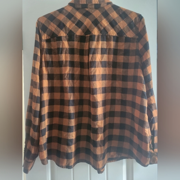 Maurices Brown/Black Plaid Button-Down - Picture 3 of 6